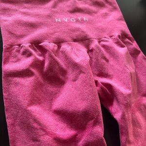 NVGTN  seamless Fuchsia Leggings size XZ NWOT